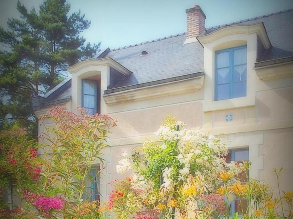Les Roses De Montherlant Luaran gambar